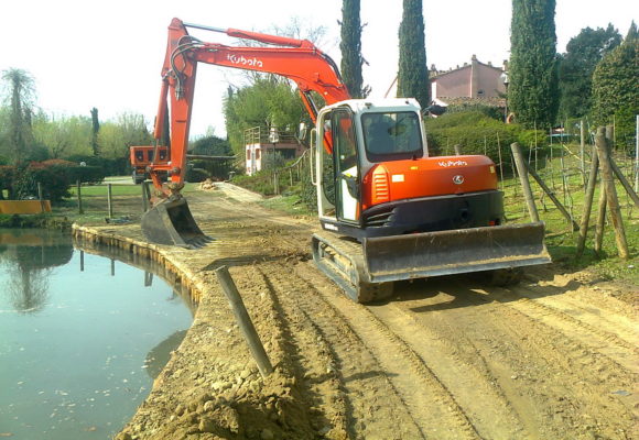 Pali a Colpo per Difesa Spondale Lago